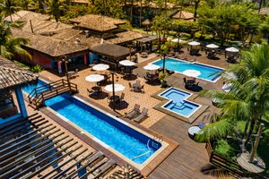 Pool & Beach