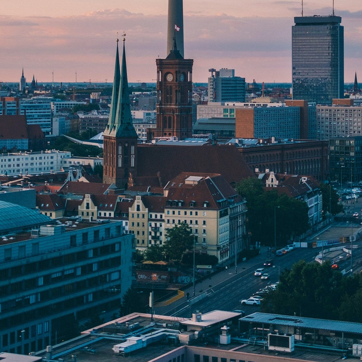 Great germany. Германия электроэнергия. Германия девушка электроэнергия. Германия электричество.