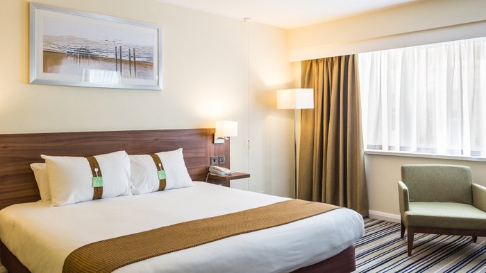 HOLIDAY INN BRIGHTON - SEAFRONT, AN IHG HOTEL (AU$162): 2022 Prices ...