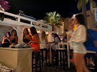 Nightlife-Koo Club-Santorini-JetSetReport