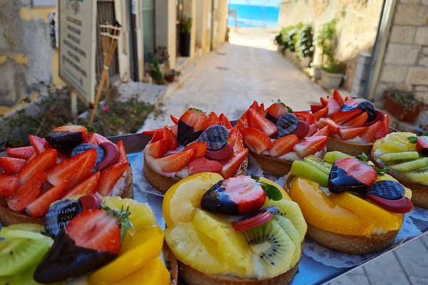 parte dei nostri distillati Latte di suocera - Foto di Lo & Le Cafè,  Sicilia - Tripadvisor