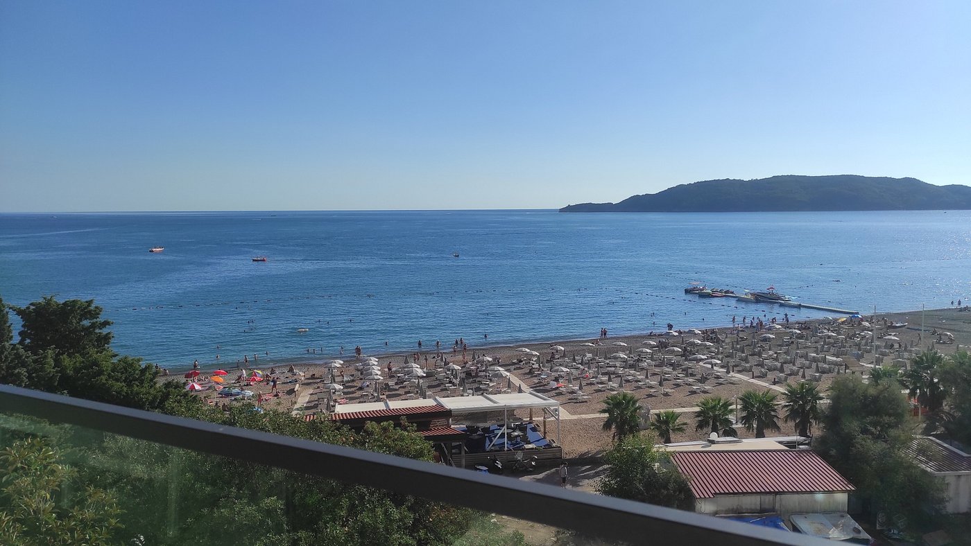 katamaran hotel budva