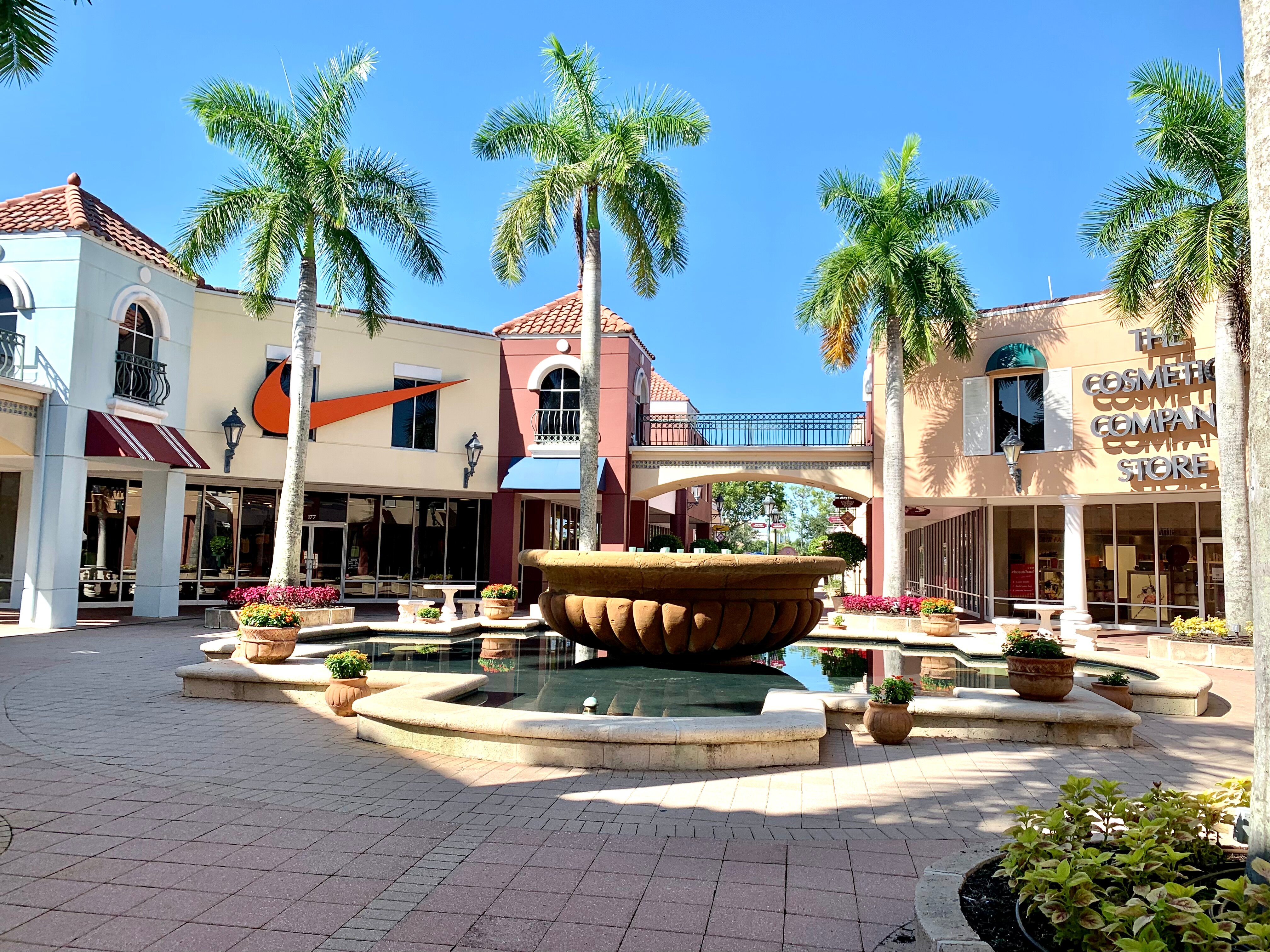 Miromar Outlets between Naples Fort Myers All You Must Know