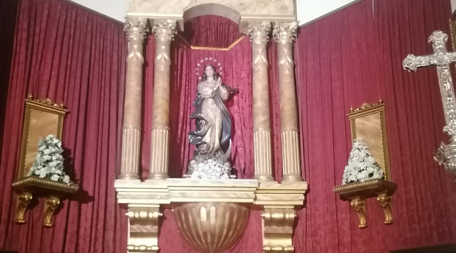 La iglesia.