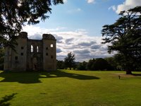 are dogs allowed at old wardour castle