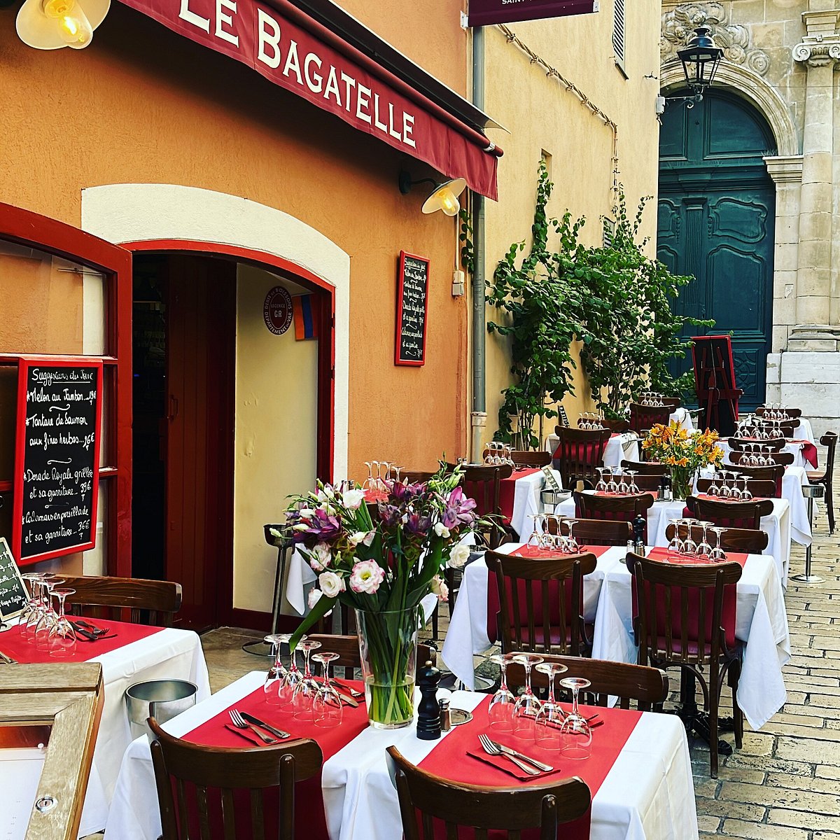 RESTAURANT LE BAGATELLE, Saint-Tropez - Restaurant Reviews, Photos ...