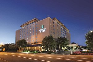 Embassy Suites by Hilton Charleston in Charleston, image may contain: Hotel, Office Building, City, Condo