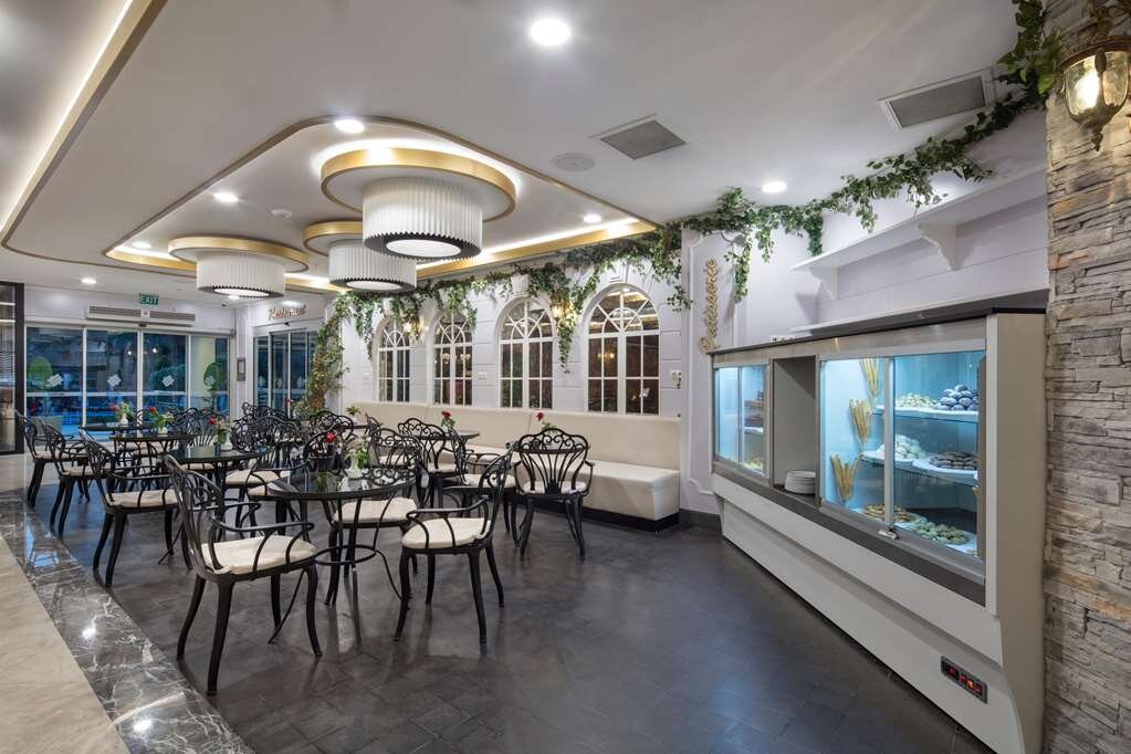 Hotel photo 1 of Saphir Hotel & Villas.