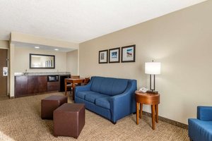 Room & Suite