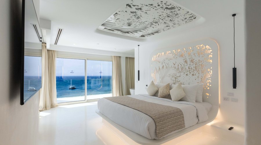 Hall of Fame Jacuzzi Suite