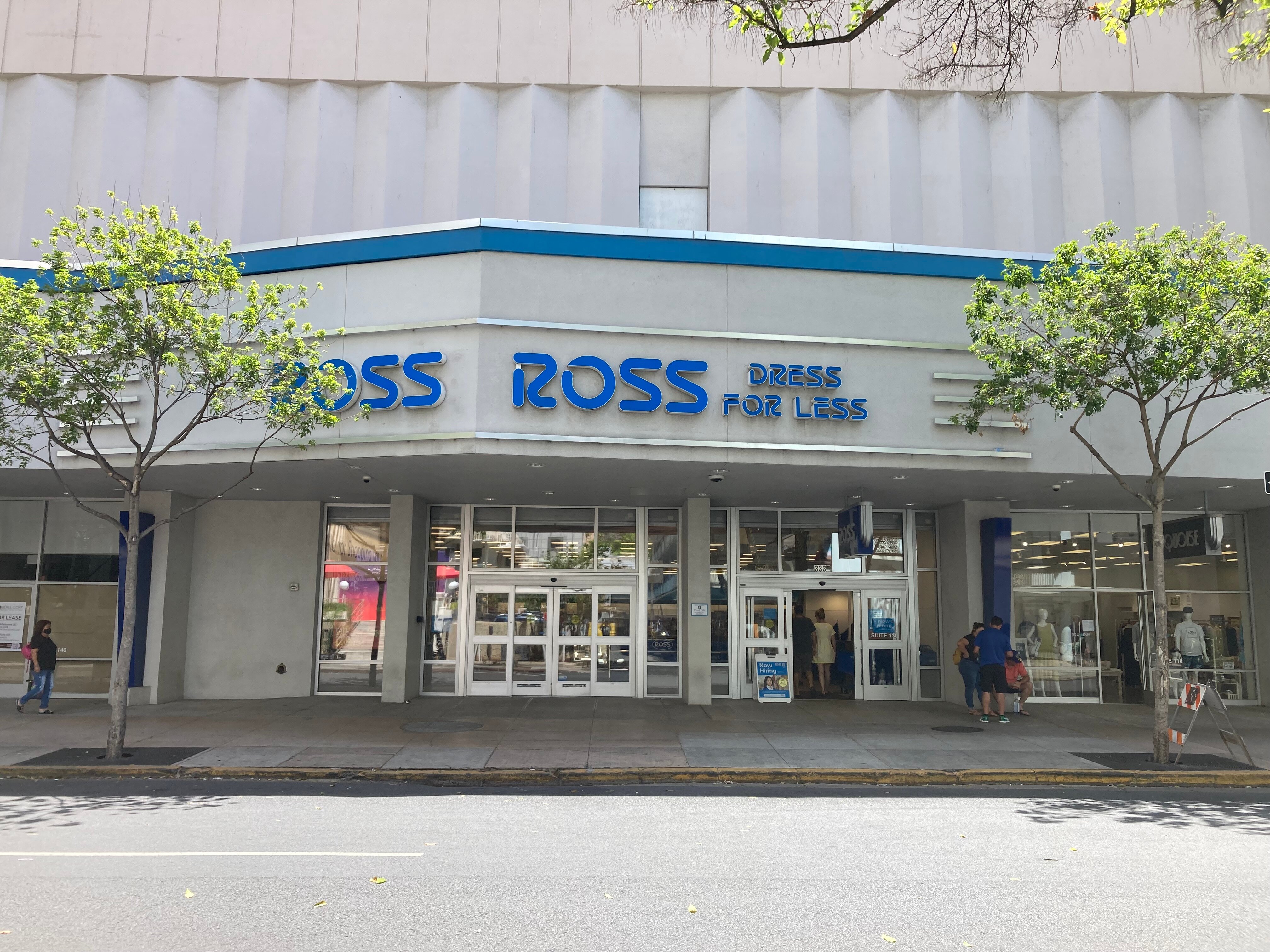 La discount ross store