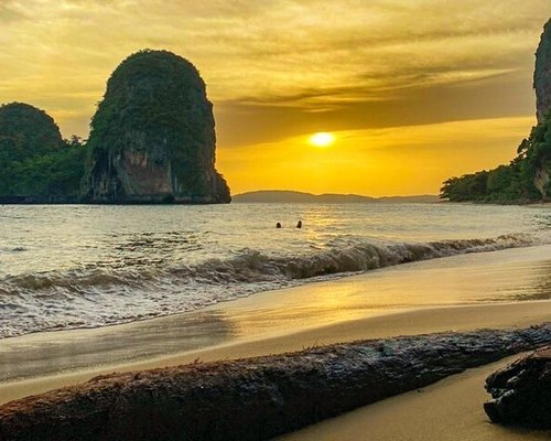 Railay Beach, Thailand: Sunrise & Sunset Perfection ~ LillaGreen