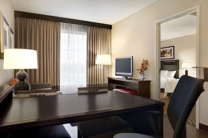 EMBASSY SUITES BY HILTON JACKSON NORTH RIDGELAND $179 ($̶2̶0̶2̶ ...