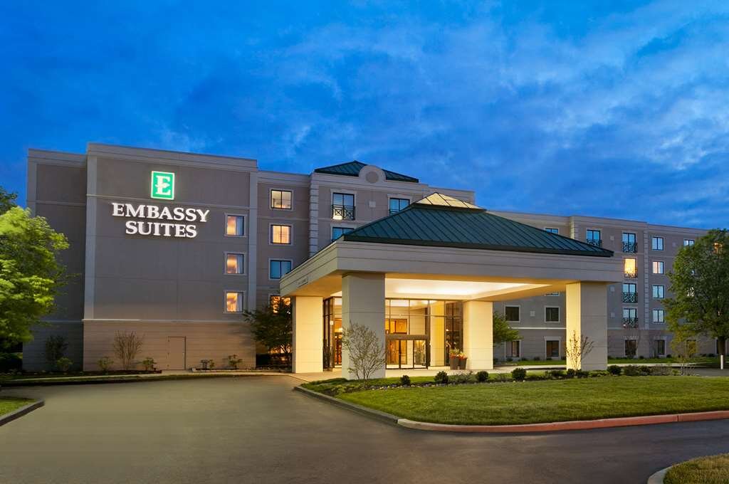 EMBASSY SUITES BY HILTON PHILADELPHIA AIRPORT 110 1 7 5 Updated   Exterior 