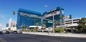 HOLIDAY INN EXPRESS & SUITES LAS VEGAS - E TROPICANA, AN IHG HOTEL ...