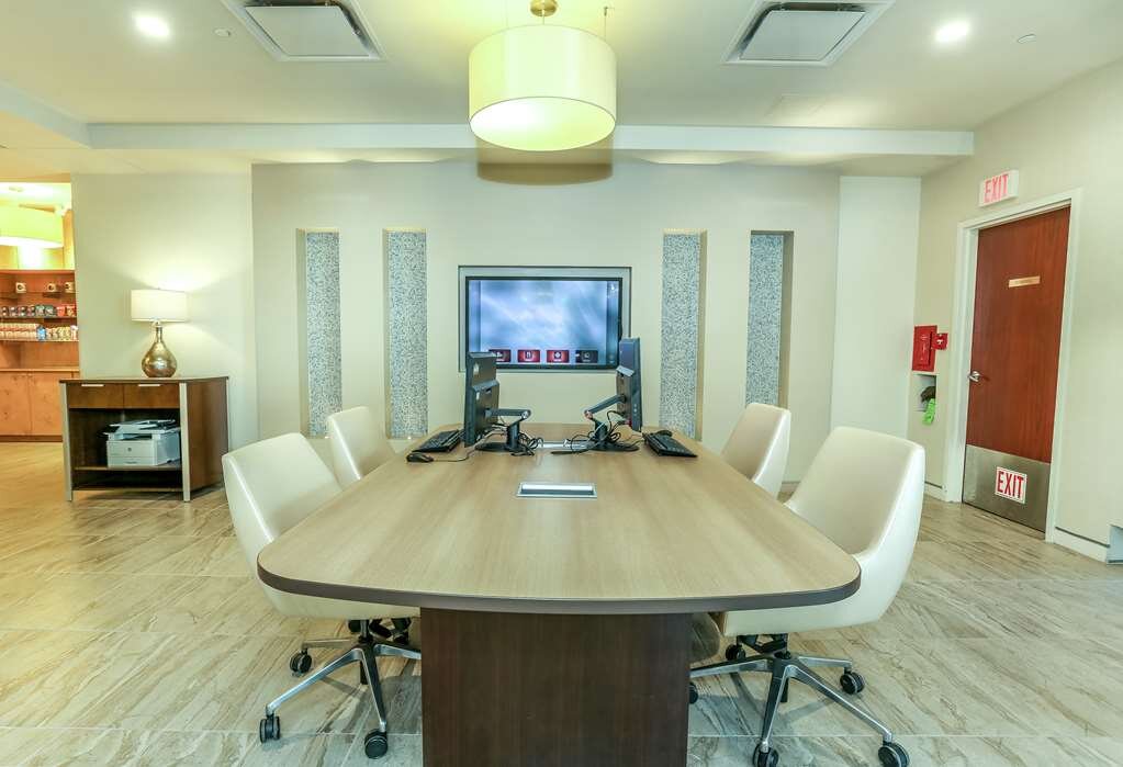 Hotel photo 35 of DoubleTree by Hilton Hotel Virginia Beach.