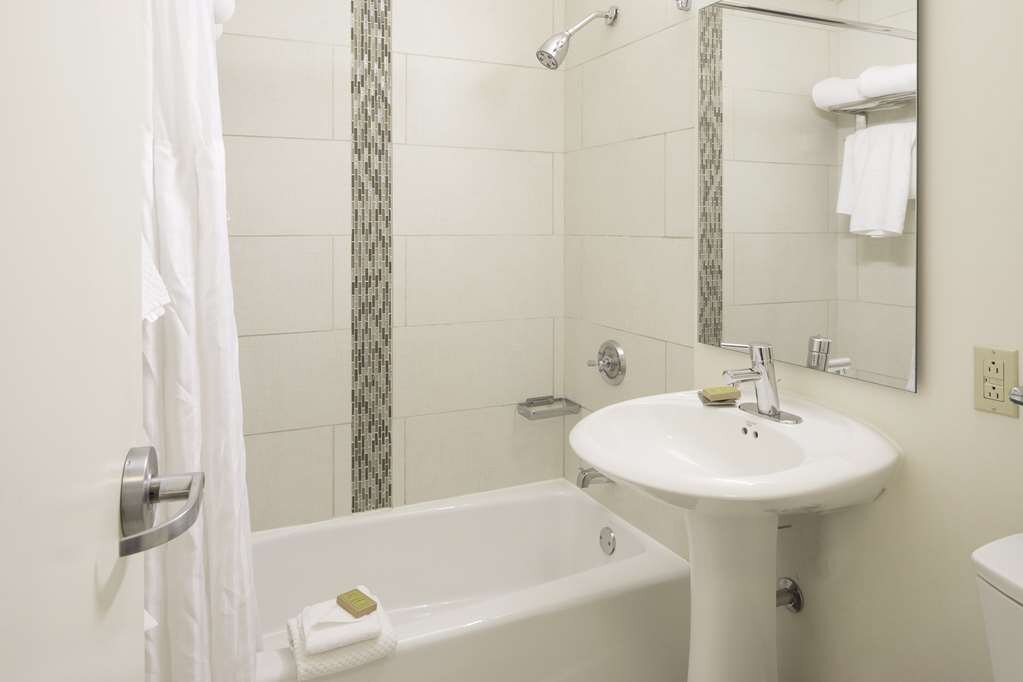 Hotel photo 117 of DoubleTree by Hilton Hotel & Suites Pittsburgh Downtown.