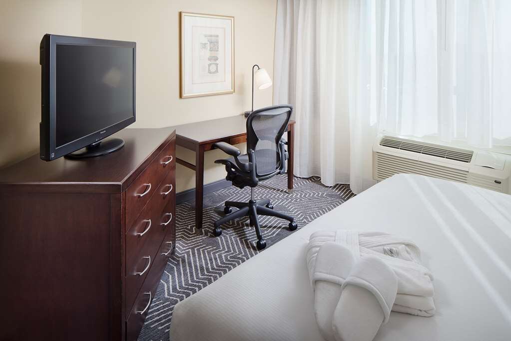 Hotel photo 102 of DoubleTree by Hilton Hotel Los Angeles - Commerce.