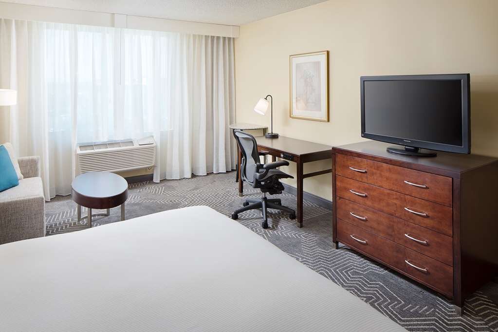 Hotel photo 105 of DoubleTree by Hilton Hotel Los Angeles - Commerce.
