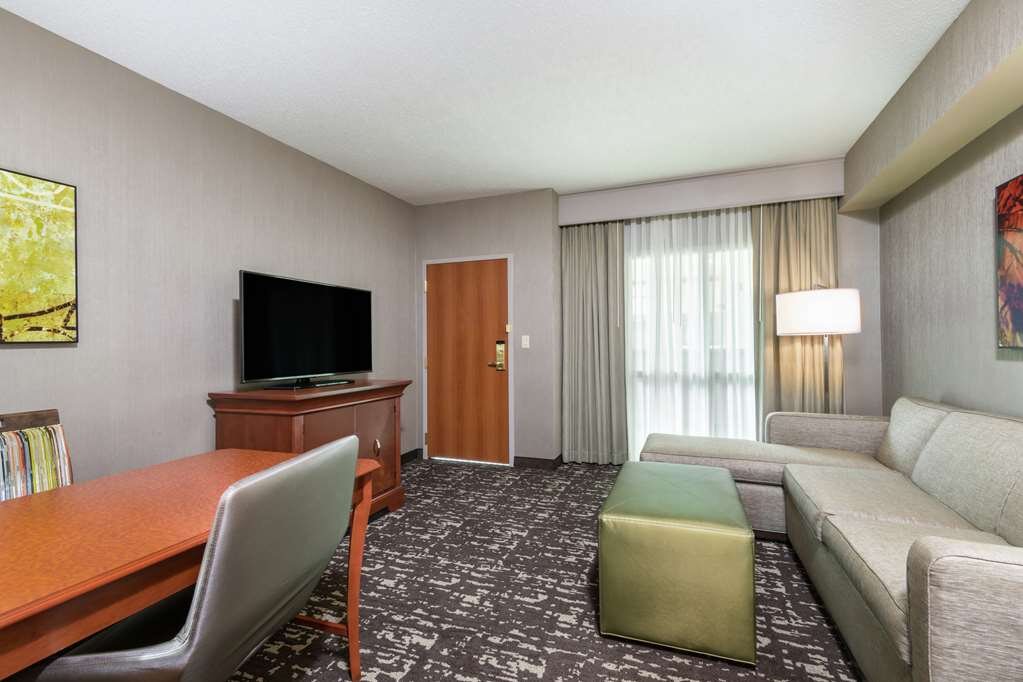 Hotel photo 89 of Embassy Suites by Hilton St. Louis St. Charles.