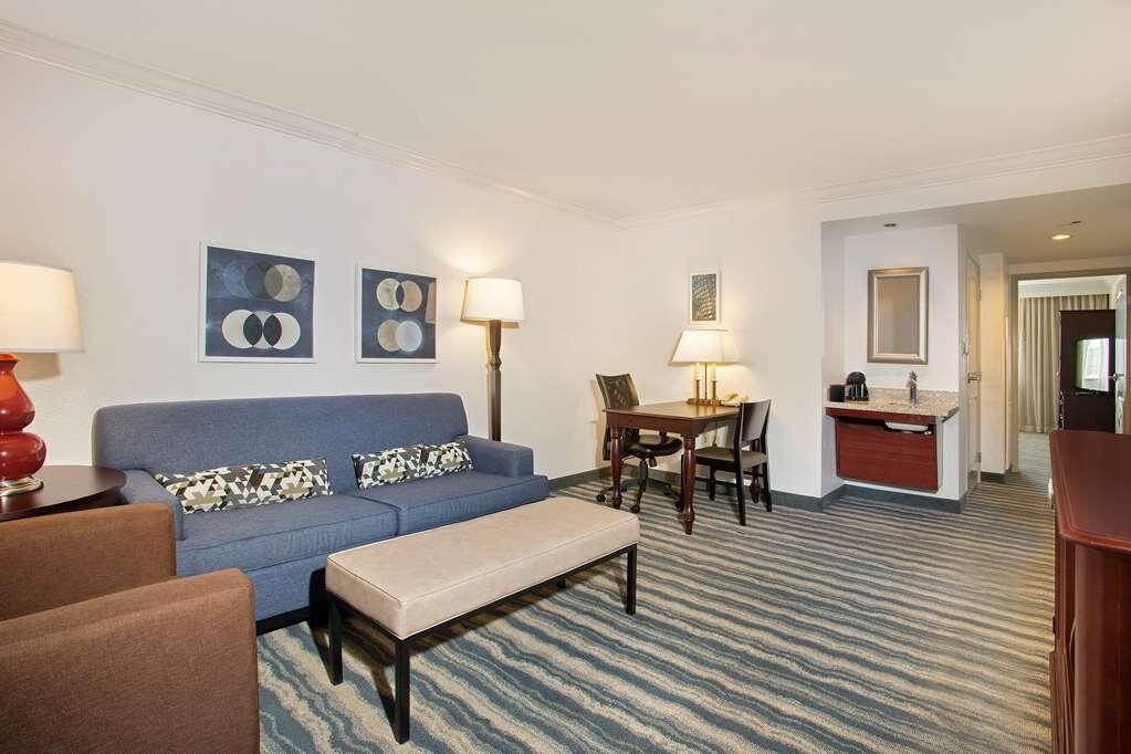 Hotel photo 75 of Embassy Suites by Hilton Tampa Brandon.