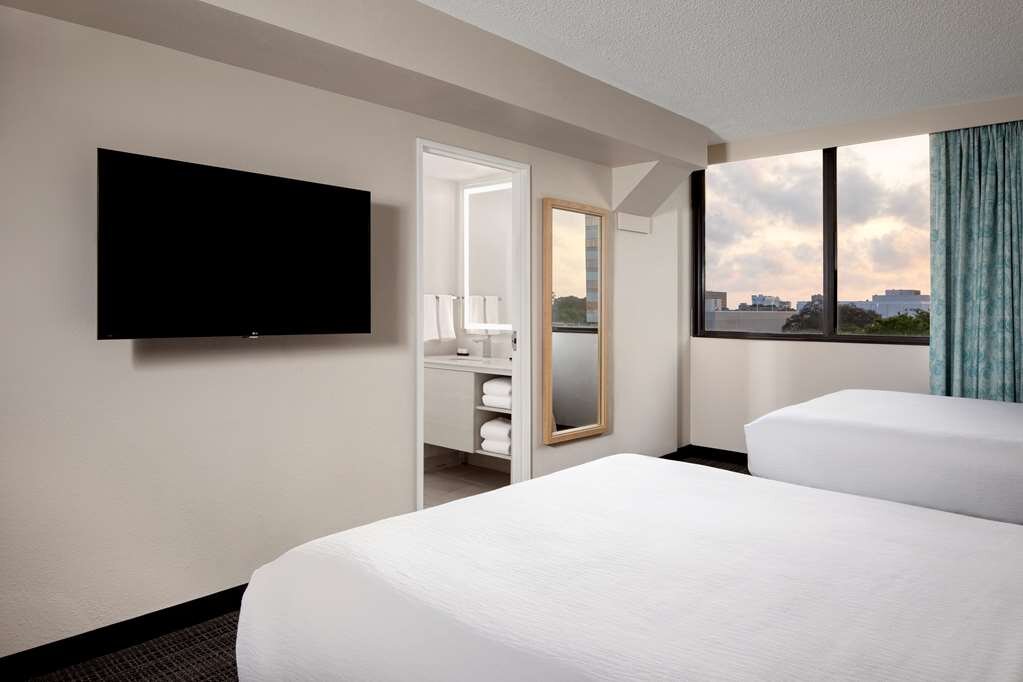 Hotel photo 50 of Embassy Suites by Hilton Tampa Airport Westshore.