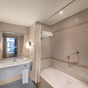 Hotel Apartment Bathroom