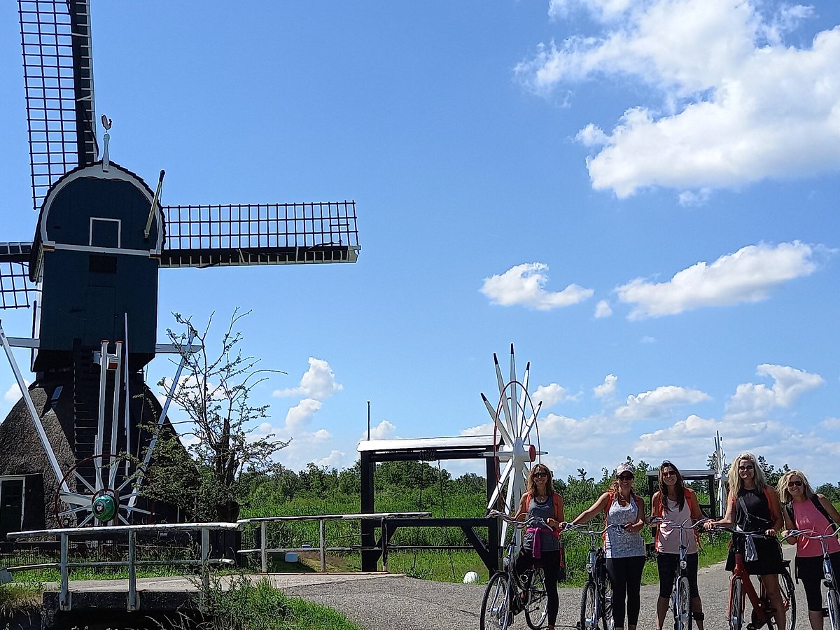 Regelmatig maaien de wind is sterk A3's Bike Tours (Utrecht) - All You Need to Know BEFORE You Go