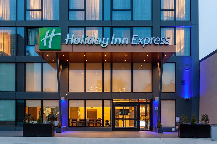 HOLIDAY INN EXPRESS - NYC BROOKLYN - SUNSET PARK, AN IHG HOTEL - Updated  2023 Prices & Reviews (NY)