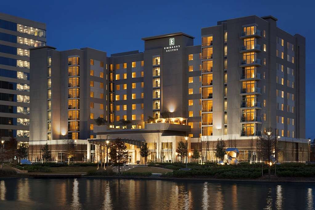 Contemporary Hotel in The Woodlands, Texas