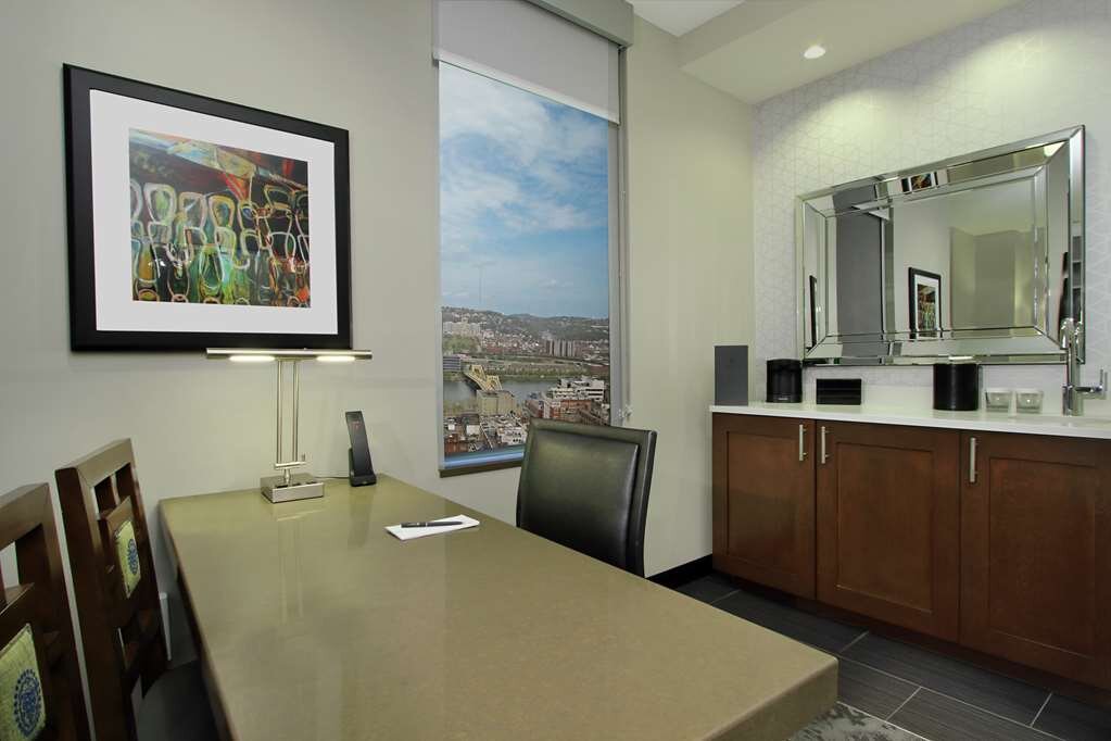 Hotel photo 89 of Embassy Suites by Hilton Pittsburgh Downtown.