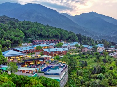  JR RESORTS , Dharamshala, Índia . Reserve agora o seu