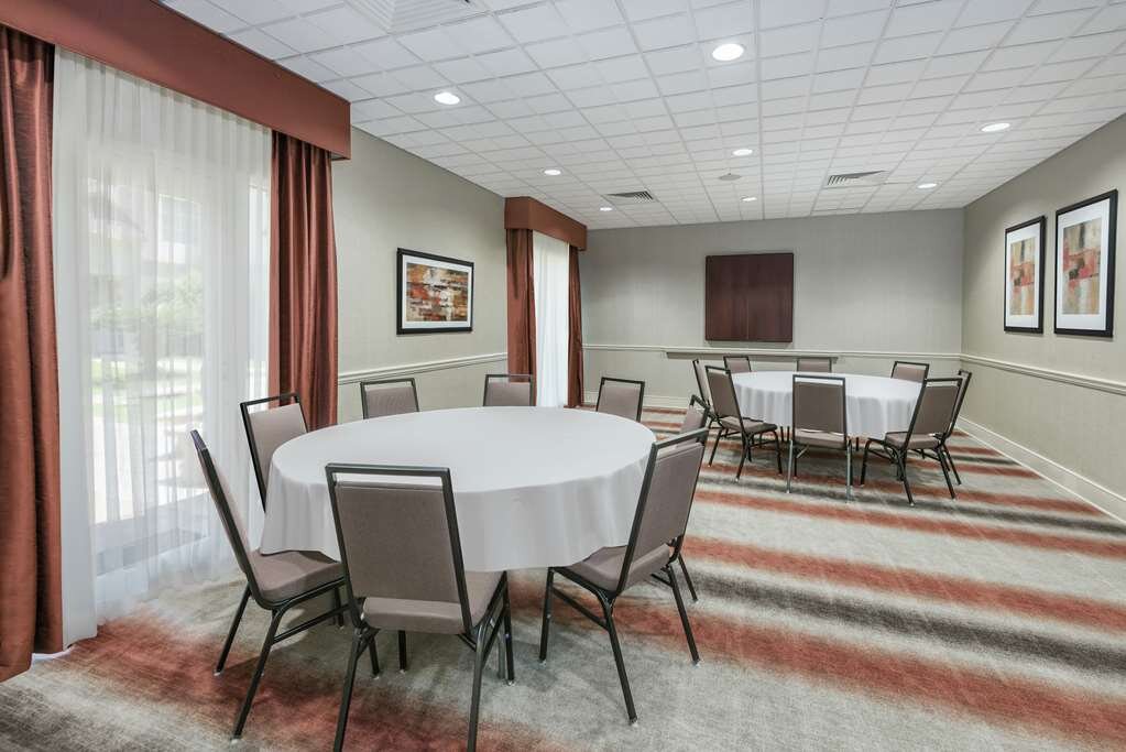 Hotel photo 48 of Homewood Suites by Hilton Laredo at Mall del Norte.