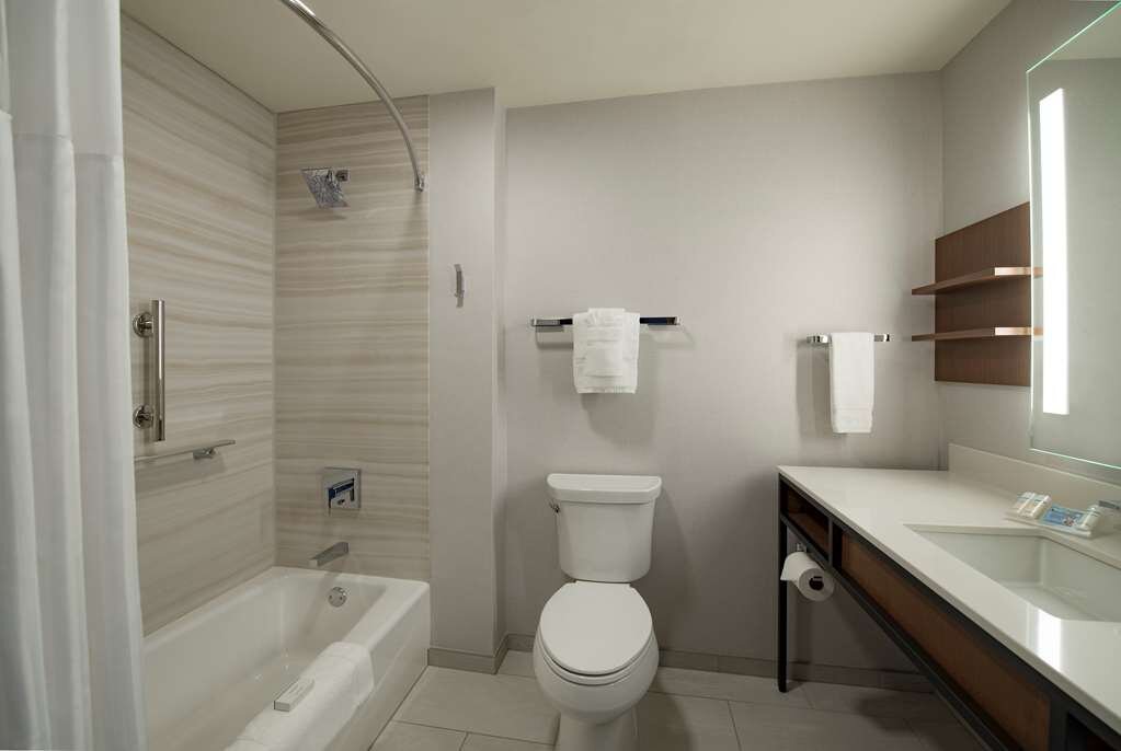 Hotel photo 13 of Hilton Garden Inn Wausau.