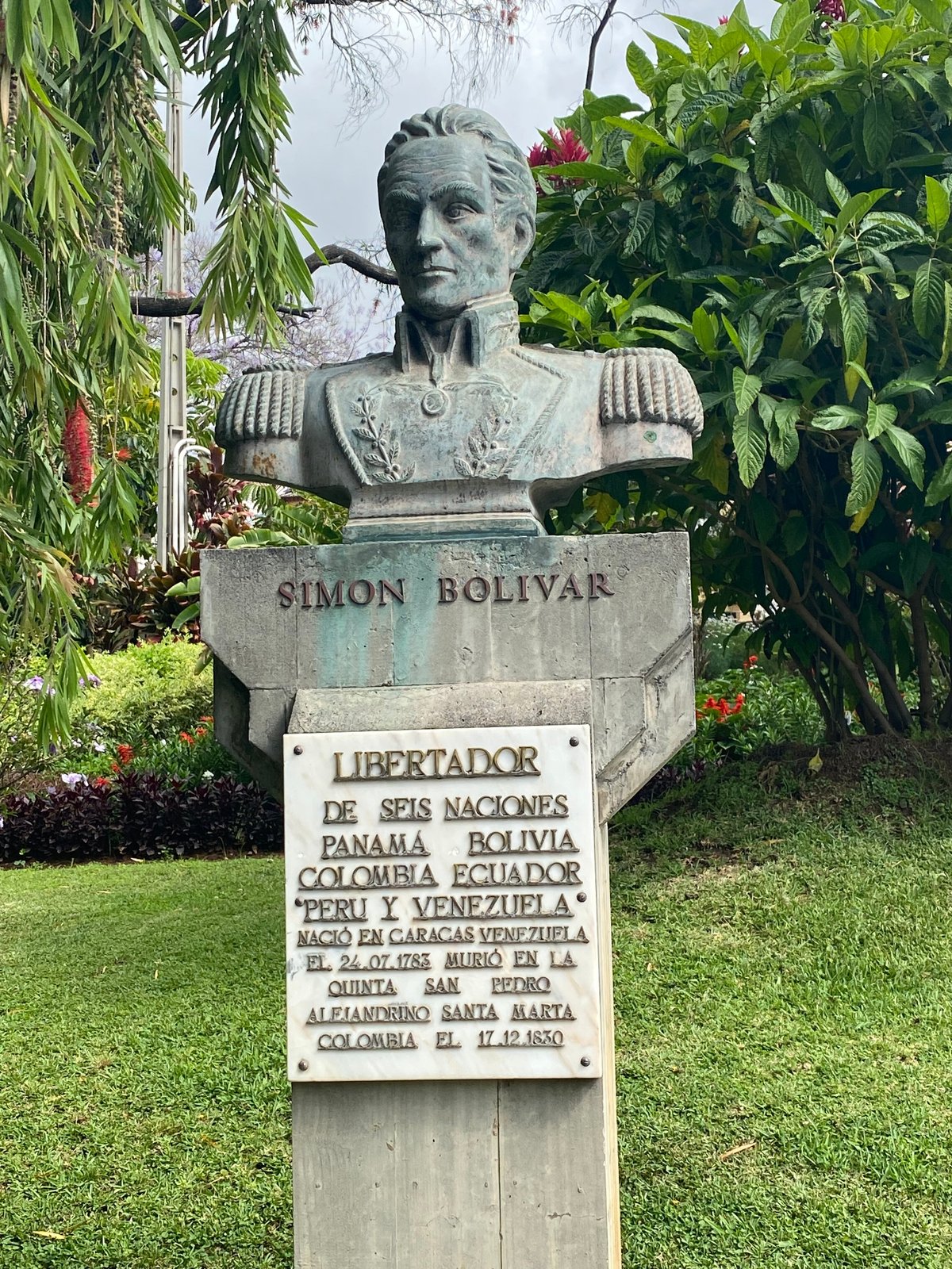 Monumento a Simon Bolivar - All You Need to Know BEFORE You Go (2024)