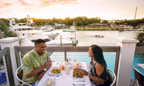 Alfresco dining at Bluewater Waterfront Grill in Wrightsville Beach