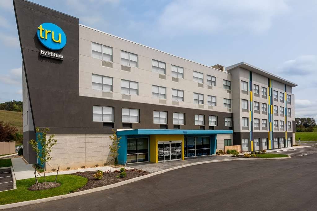 Tru By Hilton Radford Updated 2024 Prices And Hotel Reviews