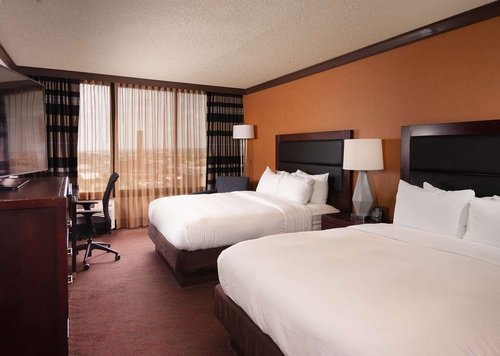 Doubletree By Hilton Hotel Cleveland Downtown Lakeside 169 ̶2̶0̶2̶ Updated 2022 Prices