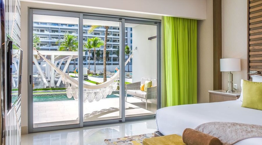 Garza Blanca Cancun Swim-Up Suite