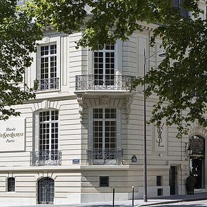 La Galerie Dior ⋆ Secrets of Paris