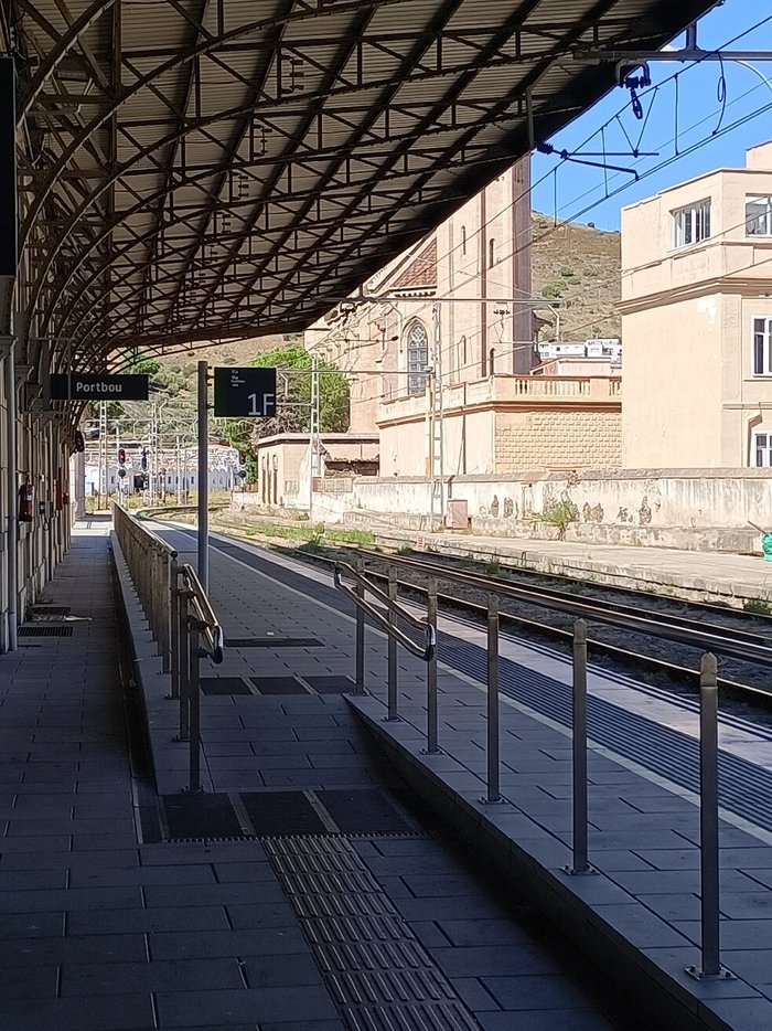 Imagen 8 de Estacion de Tren de Portbou