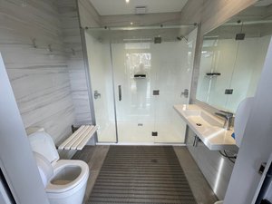 Room & Suite