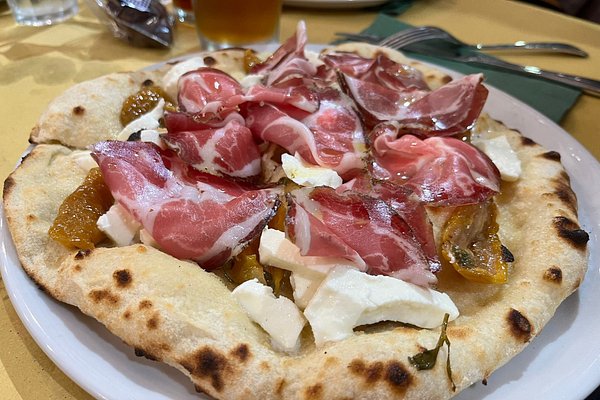 Pizza funghi porci e mozzarella - Picture of Ivo, Rome - Tripadvisor