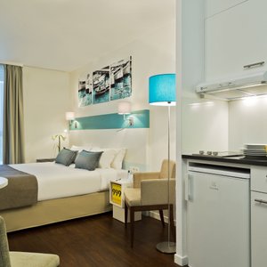 Room of Studio Deluxe, Citadines Castellane Marseille