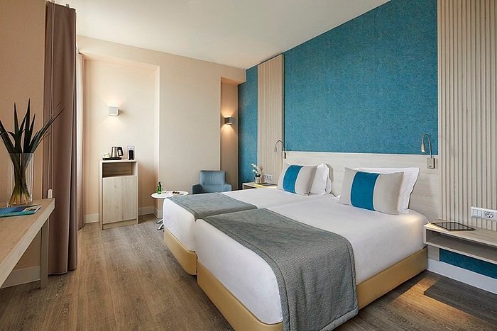 HOTEL FARO & BEACH CLUB $134 ($̶1̶6̶6̶) - Updated 2023 Prices & Reviews -  Portugal - Algarve