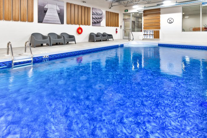Photos et avis relatifs à la piscine de l'Holiday Inn Express & Suites Trois -Rivieres Ouest, an IHG Hotel - Tripadvisor