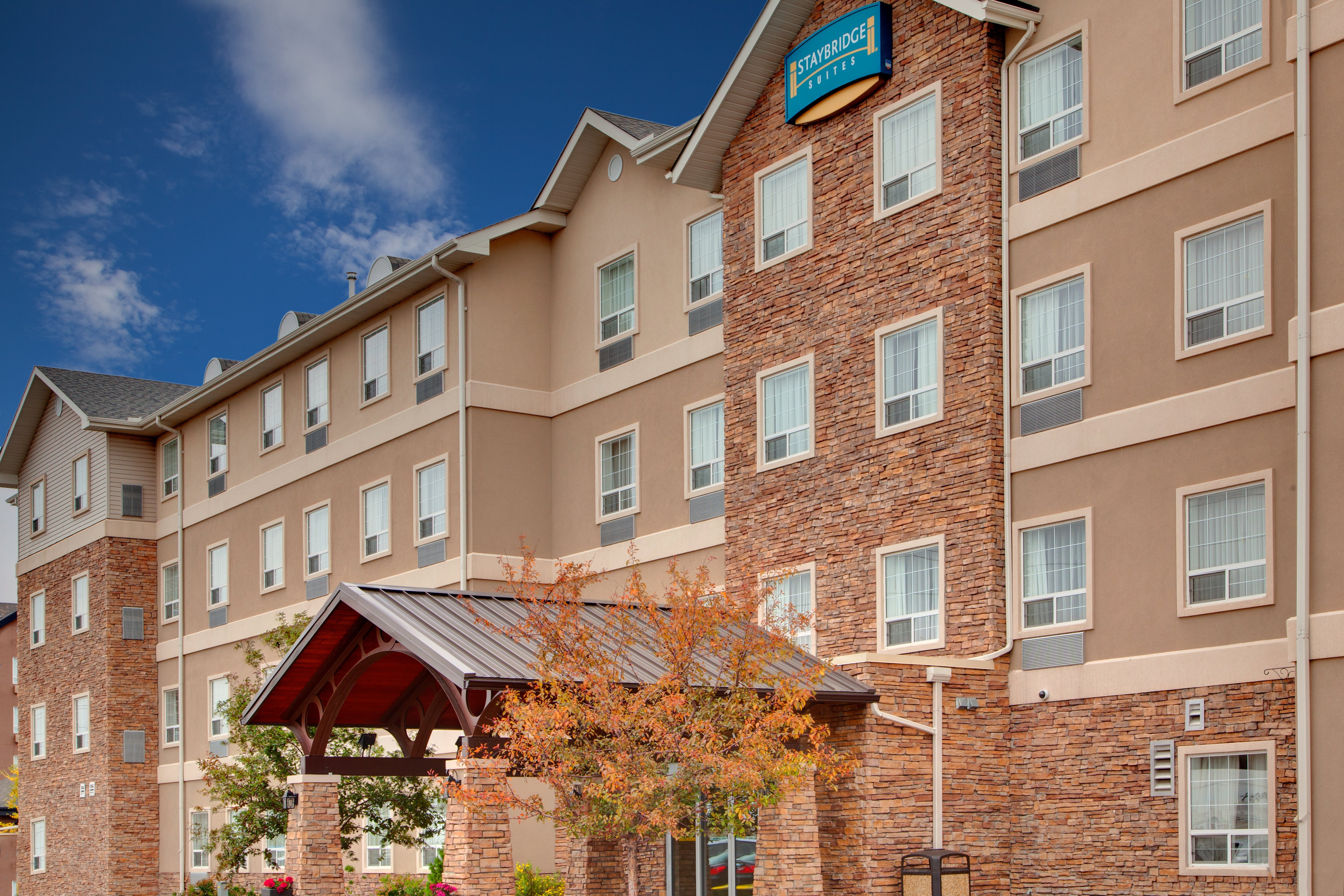 Staybridge Suites Calgary Airport An IHG Hotel C 1 6 6 C 126   Exterior Feature 