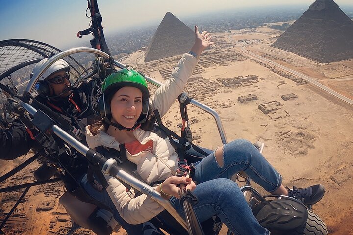 2024 10~15分 パラモーター *パラグライダー モーター付き ピラミッドの上を飛ぶ、提供元：paragliding Egypt | ギザ,  エジプト - Tripadvisor