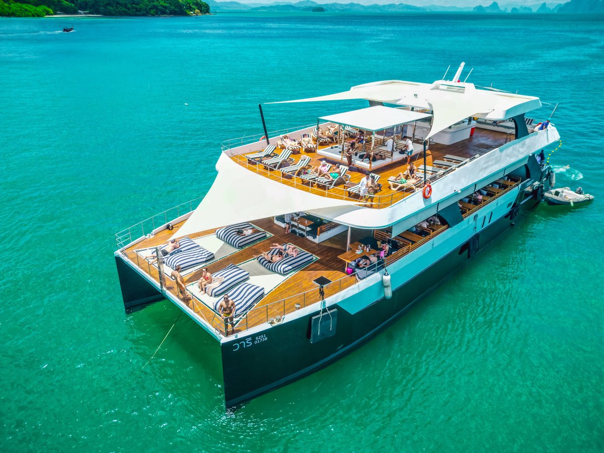 luxury catamaran phuket