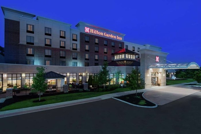 HILTON GARDEN INN AKRON $125 ($̶1̶5̶0̶) - Updated 2023 Prices & Hotel ...